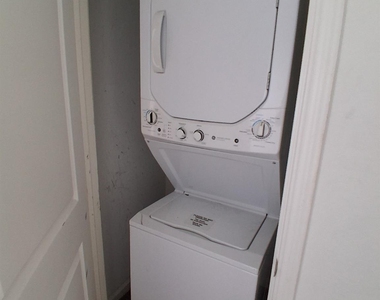 8110 Herschelwood Street - Photo Thumbnail 3