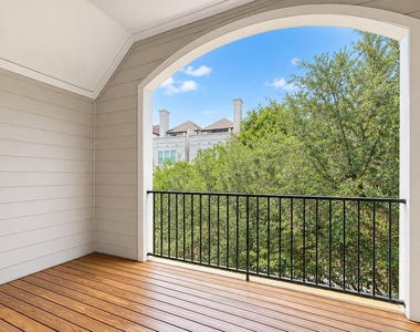 1005 Joe Annie Street - Photo Thumbnail 16