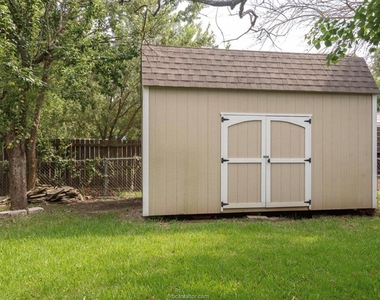 406 Emmett Street - Photo Thumbnail 20