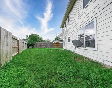 17219 Morning Blossom Place - Photo Thumbnail 34