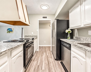6741 Tara Drive - Photo Thumbnail 13