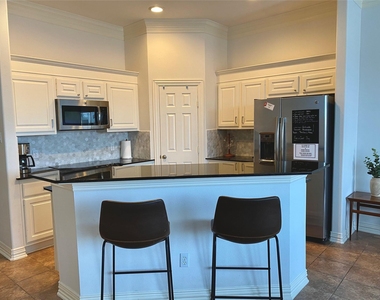 1914 Gentryside Drive - Photo Thumbnail 3
