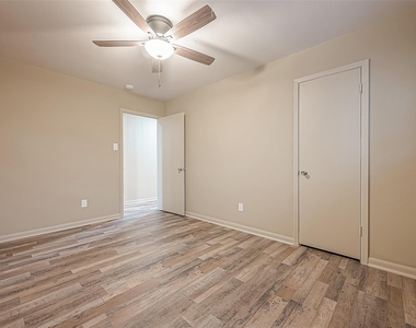 722 Venice Street - Photo Thumbnail 20