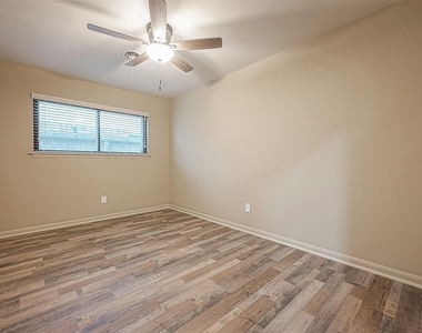 722 Venice Street - Photo Thumbnail 19