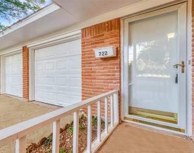 722 Venice Street - Photo Thumbnail 1