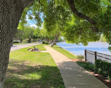 722 Venice Street - Photo Thumbnail 30
