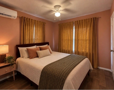2407 Bastrop - Photo Thumbnail 11