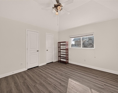 18103 Blues Point Drive - Photo Thumbnail 15