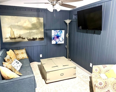 3022 Beach Boulevard S - Photo Thumbnail 8