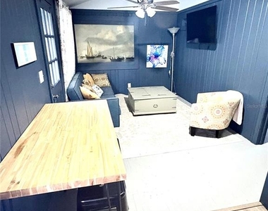 3022 Beach Boulevard S - Photo Thumbnail 10