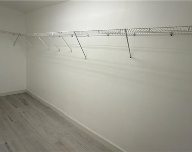 3829 Briarbrook Place - Photo Thumbnail 10
