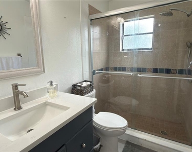 3829 Briarbrook Place - Photo Thumbnail 16