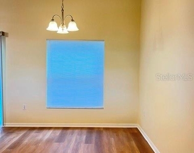 430 Berwick Circle - Photo Thumbnail 5