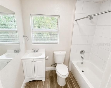220 13th Avenue W - Photo Thumbnail 5