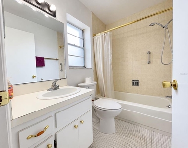 1130 Rue Des Chateaux - Photo Thumbnail 15