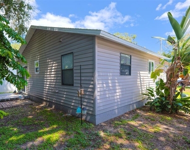 207 12th Avenue S - Photo Thumbnail 20