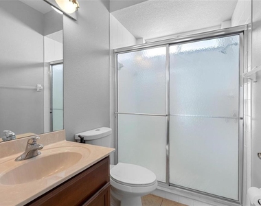 4820 Portmarnock Way - Photo Thumbnail 21