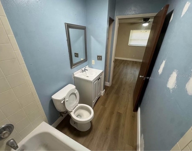 404 East Avenue - Photo Thumbnail 15