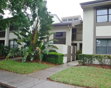 270 Woodlake Wynde - Photo Thumbnail 2