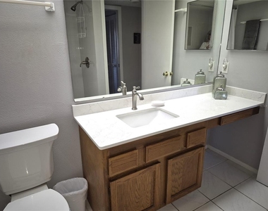 270 Woodlake Wynde - Photo Thumbnail 22
