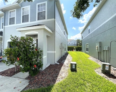 6898 47th Lane N - Photo Thumbnail 1