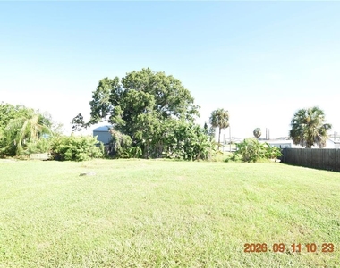 705 2nd Avenue Nw - Photo Thumbnail 5