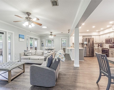 863 Bay Breeze Terrace - Photo Thumbnail 11