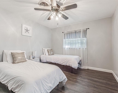 863 Bay Breeze Terrace - Photo Thumbnail 18