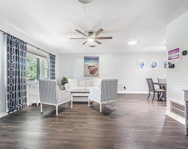 863 Bay Breeze Terrace - Photo Thumbnail 4