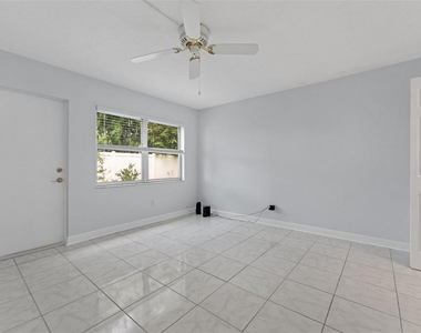 4700 Cove Circle - Photo Thumbnail 23