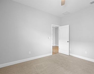 5420 Silver Sun Drive - Photo Thumbnail 23
