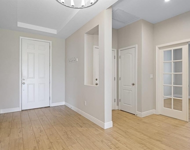 5420 Silver Sun Drive - Photo Thumbnail 3