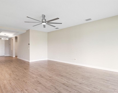 5420 Silver Sun Drive - Photo Thumbnail 10