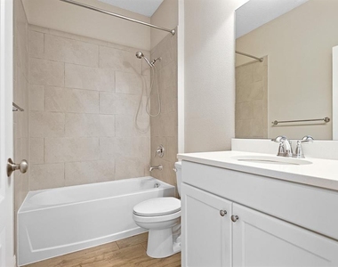 5420 Silver Sun Drive - Photo Thumbnail 21