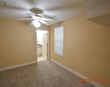 4525 Bay Spring Court - Photo Thumbnail 10