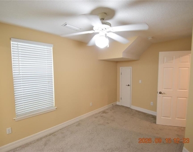 4525 Bay Spring Court - Photo Thumbnail 13