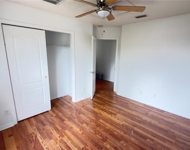 20404 Harvest Oak Court - Photo Thumbnail 9