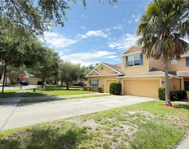 20404 Harvest Oak Court - Photo Thumbnail 3