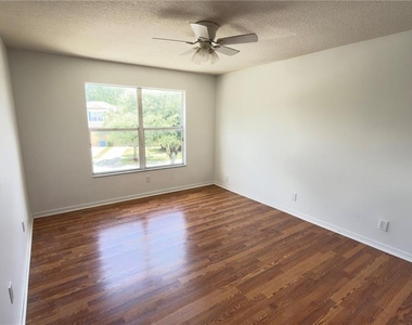 20404 Harvest Oak Court - Photo Thumbnail 7
