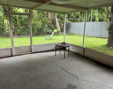 578 Vine Avenue - Photo Thumbnail 4