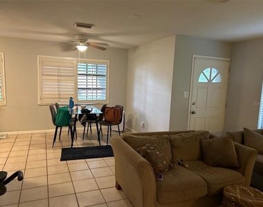 578 Vine Avenue - Photo Thumbnail 3