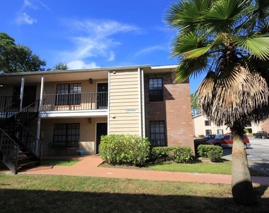 21020 Voyager Boulevard - Photo Thumbnail 1