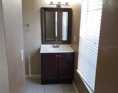 21020 Voyager Boulevard - Photo Thumbnail 14