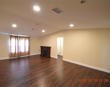 12106 Waterview Drive - Photo Thumbnail 15