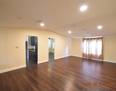 12106 Waterview Drive - Photo Thumbnail 14
