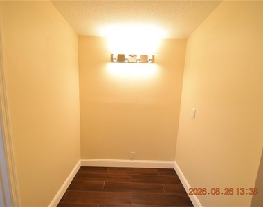 12106 Waterview Drive - Photo Thumbnail 32