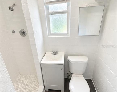 371 Broad Street - Photo Thumbnail 3