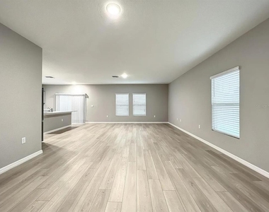 7540 Freesia Trace - Photo Thumbnail 2