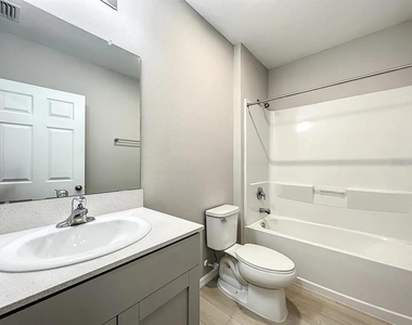 7540 Freesia Trace - Photo Thumbnail 5