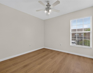 6585 Marlberry Way - Photo Thumbnail 20